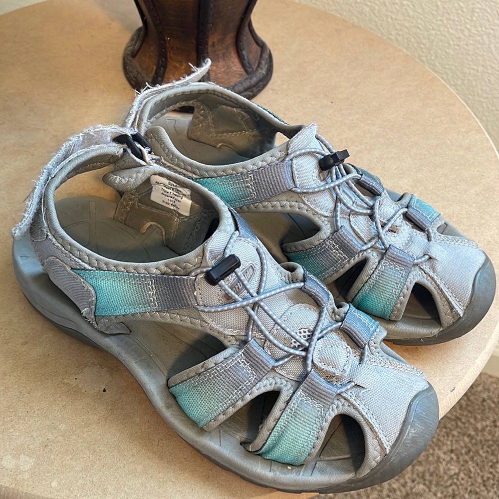 #018 Northside hiking womens sandals